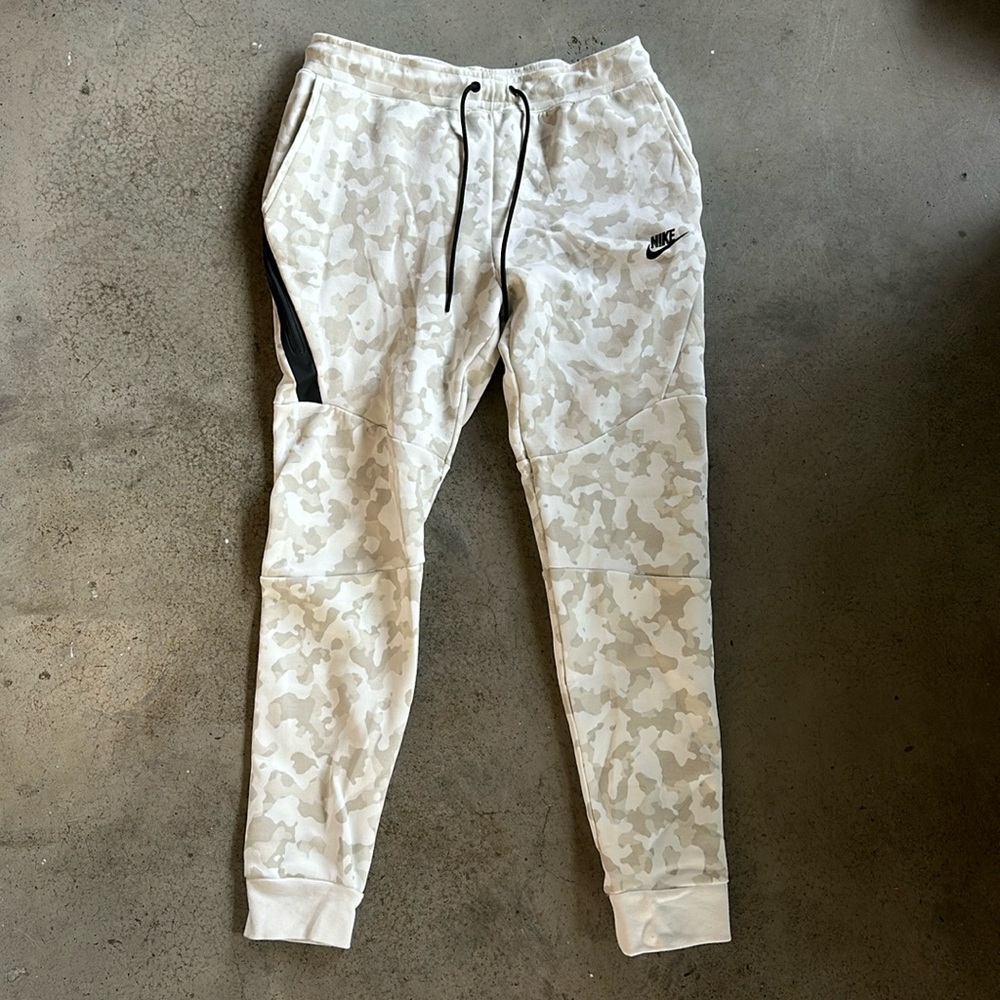 Nike Sportswear Tech Fleece